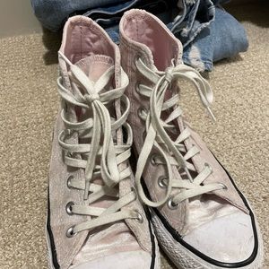 Baby pink velvet converse